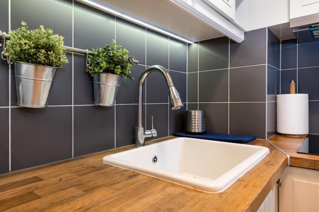 Cozy Central Apartment: Old Town/Main Station Гданск Екстериор снимка